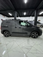 voitures-fiat-doblo-2023-italien-constantine-algerie