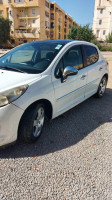 voitures-peugeot-207-2011-allure-relizane-algerie