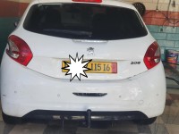 سيارات-peugeot-208-2015-allure-بئر-خادم-الجزائر