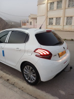 citadine-peugeot-208-2016-allure-facelift-bougaa-setif-algerie