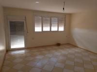 appartement-location-f4-oran-bir-el-djir-algerie