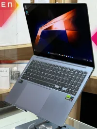 SAMSUNG GALAXYBOOK 4 ULTRA 960XG INTEL CORE ULTRA 7 155H 32GO 1TO SSD NVIDIA GEFORCE RTX4050 3K OLED