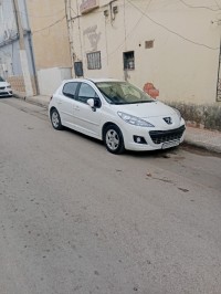 سيارات-peugeot-207-2012-new-active-سكيكدة-الجزائر