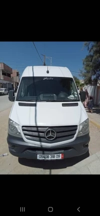 Mercedes Sprinter 2018 Surélevé chassis moyen