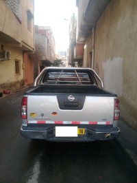 سيارات-nissan-navara-2011-elegance-4x2-أولاد-فايت-الجزائر
