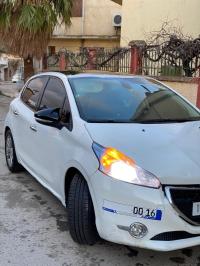 voitures-peugeot-208-2013-allure-guelma-algerie