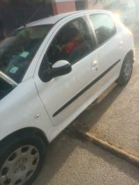 سيارات-peugeot-206-2005-بئر-الجير-وهران-الجزائر
