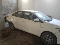 سيارات-toyota-yaris-sedan-2014-play-مفتاح-البليدة-الجزائر