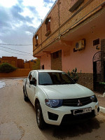 voitures-mitsubishi-l200-2014-algerie