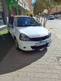 voitures-renault-clio-campus-2012-bye-el-eulma-setif-algerie