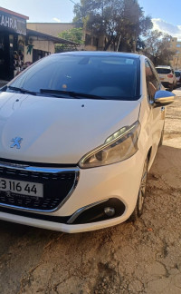 voitures-peugeot-208-2016-khemis-miliana-ain-defla-algerie