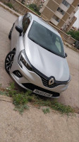 voitures-renault-clio-5-2023-intence-amizour-bejaia-algerie