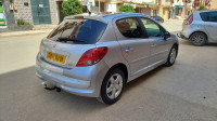 voitures-peugeot-207-2012-allure-blida-algerie