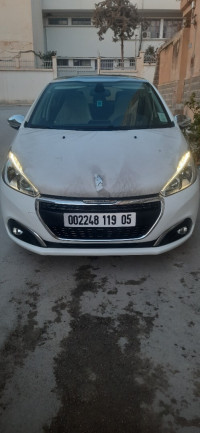 voitures-peugeot-208-2019-allure-facelift-arris-batna-algerie