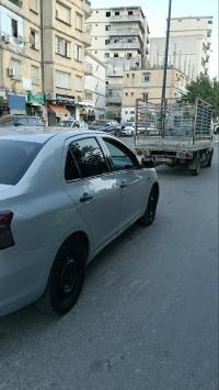 سيارات-toyota-yaris-2009-عنابة-الجزائر