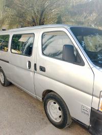 حافلة-nissan-urvan-2009-بئر-خادم-الجزائر