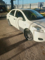 berline-toyota-yaris-sedan-2013-zerizer-el-tarf-algerie