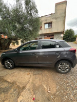 voitures-hyundai-i20-2019-haizer-bouira-algerie