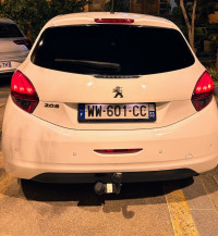 voitures-peugeot-208-2018-allure-facelift-blida-algerie