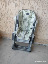 Chaise haute enfant 