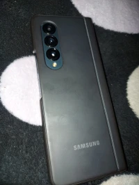 Samsung Z fold 4