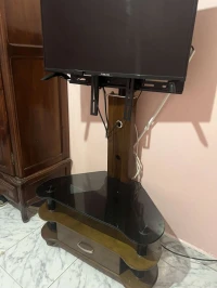 طاولة تلفاز