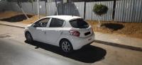 سيارة-صغيرة-peugeot-208-2013-allure-باب-الزوار-الجزائر