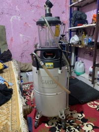 ASPIRATEUR RÉCUPÉRATEUR D'HUILE USÉE 90 L AVEC BOL TRANSPARENT 8 L.