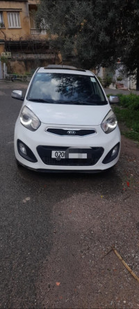 voitures-kia-picanto-2014-brazilia-draa-el-mizan-tizi-ouzou-algerie