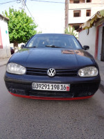 average-sedan-volkswagen-golf-4-1998-bouira-algeria