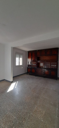 appartement-vente-f3-tlemcen-mansourah-algerie