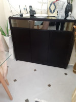 salon-cuir-noir-bahut-armoire-vitree-el-madania-alger-algerie