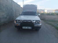 voitures-toyota-hilux-2006-tizi-ouzou-algerie