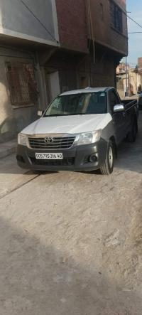 السيارات-النفعية-toyota-hilux-2016-خنشلة-الجزائر