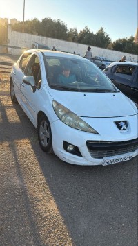 سيارات-peugeot-207-2012-وهران-الجزائر