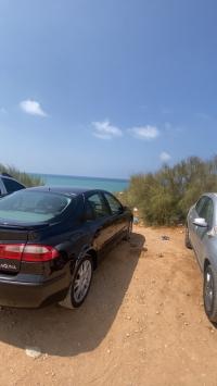 سيارات-renault-laguna-2-2001-expression-الجزائر-وسط