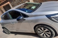 سيارات-renault-clio-5-2022-غليزان-الجزائر