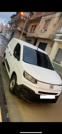 voitures-fiat-doblo-2025-dz-batna-algerie