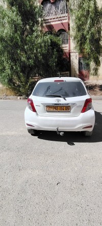 سيارات-toyota-yaris-2014-باتنة-الجزائر