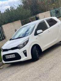 cars-kia-picanto-2022-oum-el-bouaghi-algeria