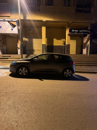 voitures-renault-clio-4-2013-saoula-alger-algerie