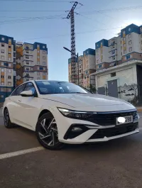 Hyundai Elantra 2025 