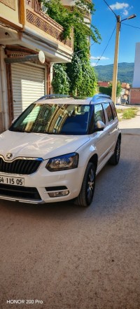 سيارات-skoda-yeti-2015-edition-avec-toit-panoramique-باتنة-الجزائر
