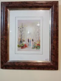 Deux jolies tableaux avec encadrement loupe de noyer