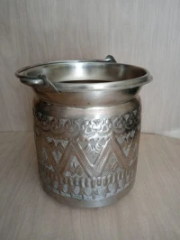 Cache pot en cuivre blanc ( Mahbes )