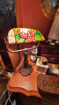 Petite lampe à poser de bureau, lampe de Banquier Vintage Tiffany Style Abat-jour en pâte de verre 