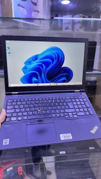 Thinkpad P15 Gen1 i5-10400H 2.6Ghz /16Go/512Go/Quadro T1000