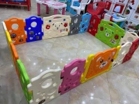 Livraison gratuite Parc de jeux pour enfants extensible 228x 228cm