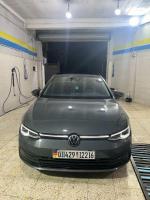 moyenne-berline-volkswagen-golf-8-2022-style-plus-kit-r-line-dorigine-de-la-maison-setif-algerie