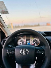 سيارات-toyota-hilux-2022-revo-1cabine-آفلو-الأغواط-الجزائر